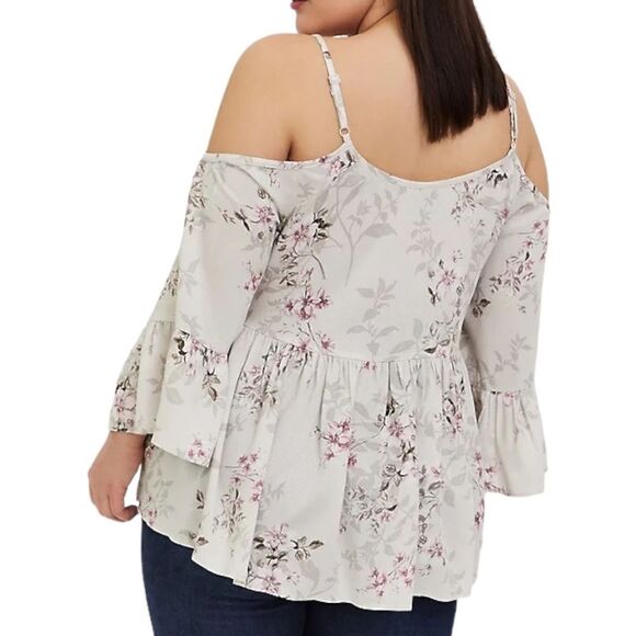 TORRID Ivory Floral Textured Rayon Cold Shoulder Babydoll Top 1X - Picture 6 of 9